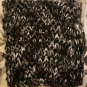 Oversized knitted scarf